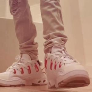 •blower• (feat. Only5nggas & makkgin) (Explicit)