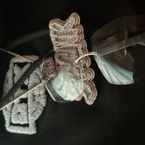 bending (feat. rrmess)