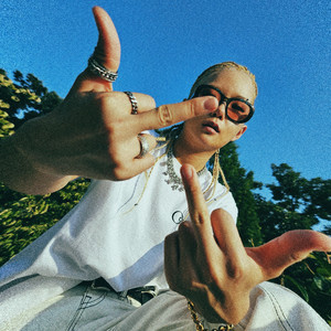 절대 (Feat. KWAII)