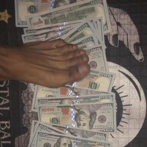 let me know (feat. BIGBABYGUCCI) (Explicit)