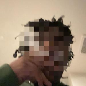 Hold Up 1 Sec (Explicit)