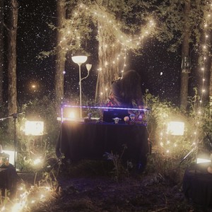 Jugnoo(feat. Sarfaraz Khan & Salman Adil)