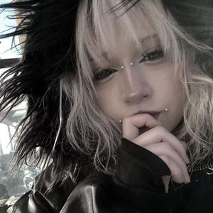 I REFRESH MY LIIIFE SLOOOW