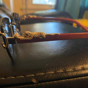 1v1 (feat. quanupss) (Explicit)