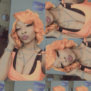 Flexing and flashing remix (ft Lola Blanco) (Explicit)