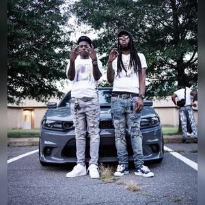 Yin & Yang (feat. KillaBellz) (Explicit)