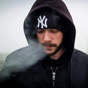 ZAVAR (feat. Boltos) (Explicit)