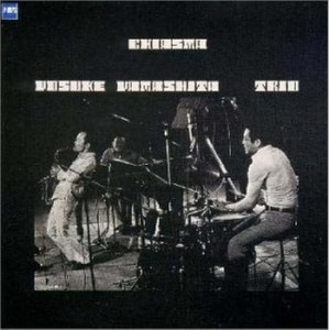 イントロ・ハチ