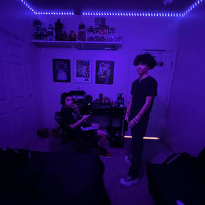 Knocked (feat. Wintrs) (Explicit)