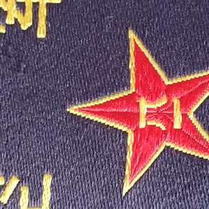 我们的青春不一样 (Live)