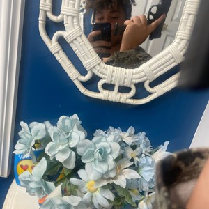 2Live jits (feat. Yungeen2live) (Explicit)