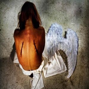 im bleeding out on your mattress