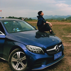 重庆最爱的她旋律版 (伴奏)