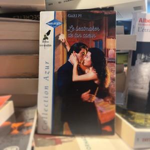 au café (feat. Erica Lanette)