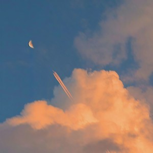 HXRIZXN - Through the Clouds (Explicit)