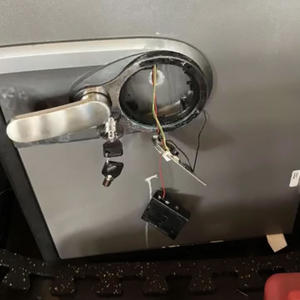 Get m8ney (feat. YNS FLOCKO) (Explicit)