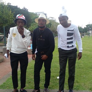 Ngithandi bhinca (feat. Mayonais)