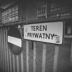 Hotelowe Lobby (Explicit)