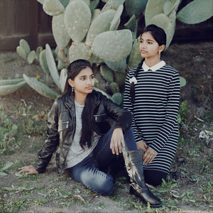 Dusk Till Dawn 15 Tamil Song Medley: Neethane / Paarthen / Innum Enna Solla / Enna Maranthen / Munbe Vaa / Halena / Vip / Po Indru Neeyaga / Maya Nidhi / Senjitaley / Kannala / Mazha Vara Pogudhe / Thangamey / Naan Raja / Vaadi En Tamilselvi