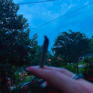 AZULES & VERDES J.R 868 (Explicit)