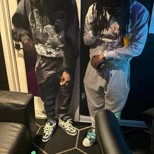 snakes onna plane (feat. lulreek) (Explicit)