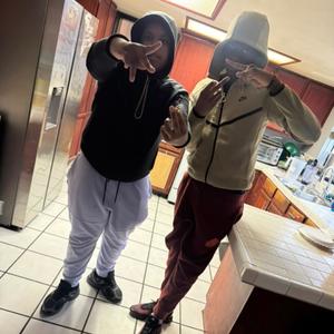 Look at his eyes (feat. Txny FatJahk & TxnyUdog) (Explicit)