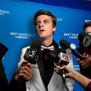 伪装的法国口音(Fake French) (Explicit)