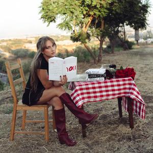 Plot Twist (Explicit)