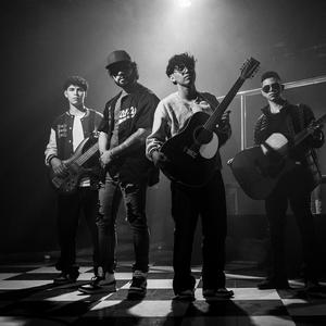 La ultima cancion (feat. Dinastia Quezada)