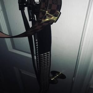 whippinmywristwithanLVbelt (Explicit)