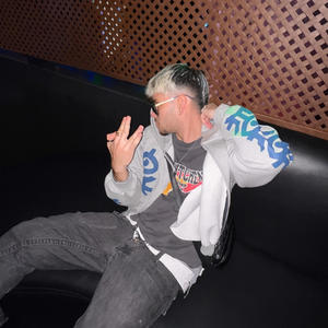 Freestyle B2B (Vadias Quentes) (feat. Sknnyblackjeans & ChegoBeatz) (Explicit)