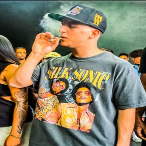 Smoking Out Loud (feat. Luniak) (Explicit)