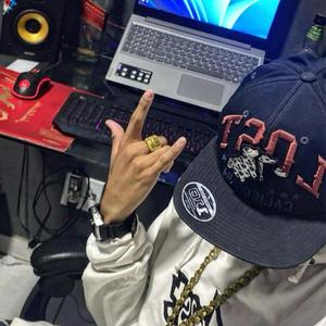 MTG FICA A VONTADE E BAILE DE FAVELA