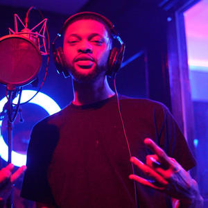 War Wit Us (Explicit)