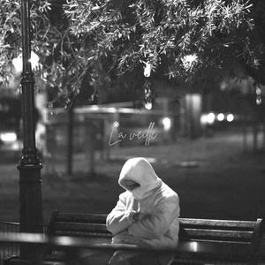 LA VEILLE (Explicit)