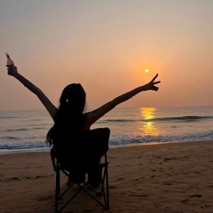 我不微笑你别闹