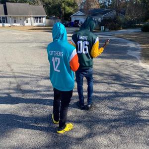 FREESTYLING WITH MY BROTHERS (feat. Wildcat Bizzy-B, Ty Grant & Zi Kitchens) (HAPPY NEW YEARS MY FELLAS I LUV YALL SO MUCH THANKS FOR YALL SUPPORT I APPRECIATE IT) (Explicit)