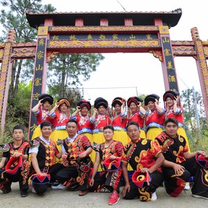 云淅（毛金云） - 出嫁的妞妞 (Live)