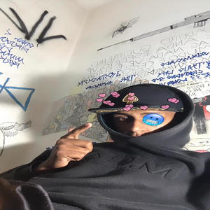 MTG ~ SO DANDO UMA PISCADA (feat. Mc Magrinho & Doizelle MC) (Explicit)