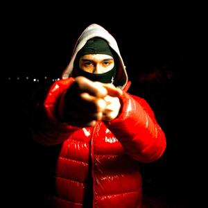 CHINGAR (feat. Young jimmy B)