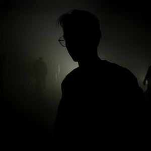 Танцуй в темноте