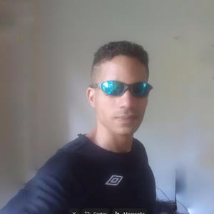 Uma Doze (feat. Chorão)