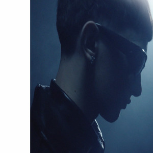 LEAVE ME ALONE REMIX