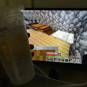 Bed bugs (feat. ewo) (Explicit)