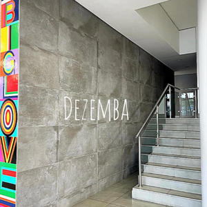 Dezemba (feat. Rockey Analogue)