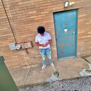 TOP NOTCH (feat. DangeRuss, TurntlikeTae & Pbrazyy) (Explicit)