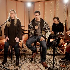 Sparks (feat. Navid Freedom) (HIP HOP SESSIONS)