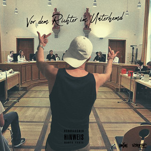 Vor dem Richter im Unterhemd (Explicit)