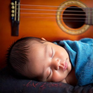 Lullaby Dreams: Guitar Music for Baby Sleep