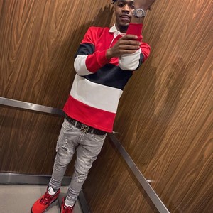 Slutty G(Roof Freestyle)(feat. Slutty G) (Explicit)